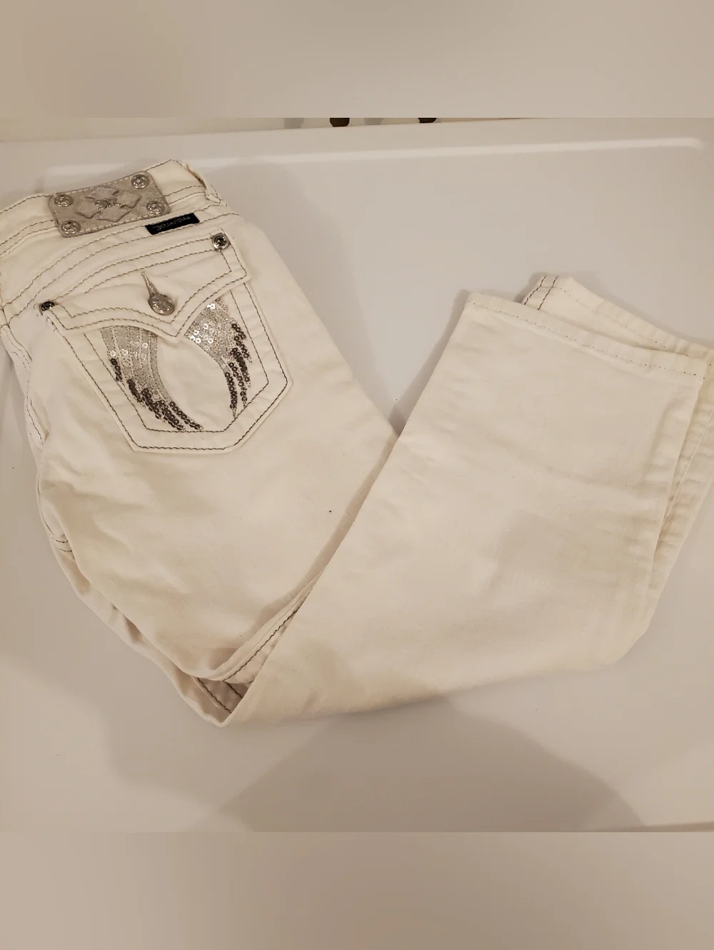 Miss Me Y2k Angel Capri - Picture 11 of 15